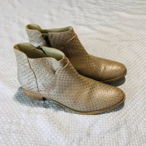 Sundance boots - Picture 1 of 9